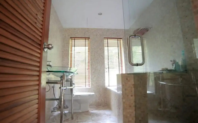 De Chom Villa