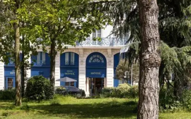 Le Plessis Grand Hotel