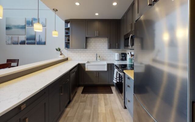 Greyhawk by Whistler Premier