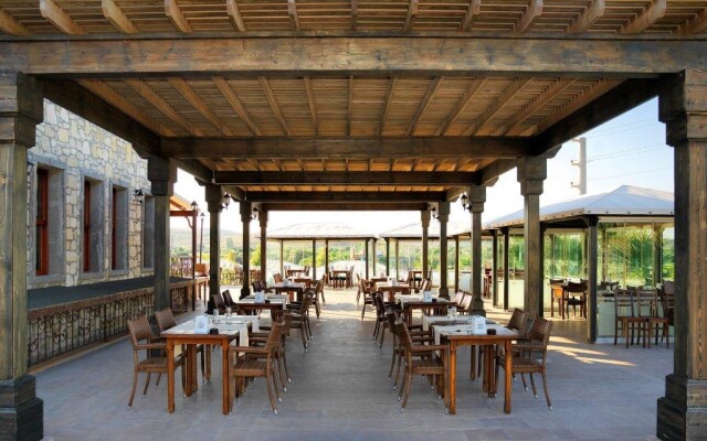 Capraz Tatil Koyu