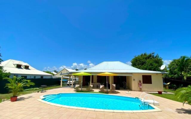 Villa Kajoline à Petit-Bourg