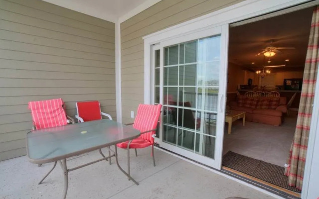 Magnolia Pointe 203 4821 2 Br condo by RedAwning