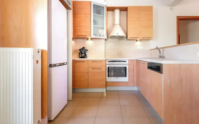 Phaedrus Living Moschato City Flat