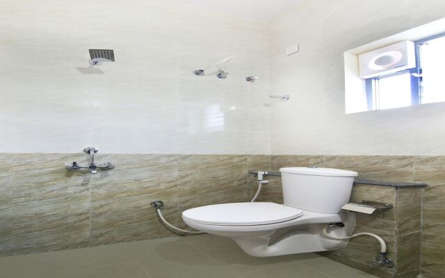 CAPITAL O 23461 Champion Lotus