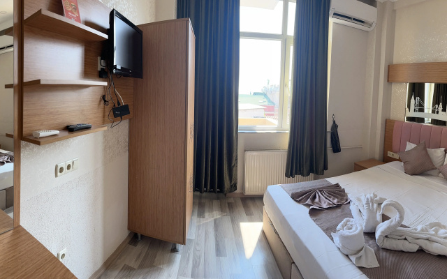 Divas Silver Hotel
