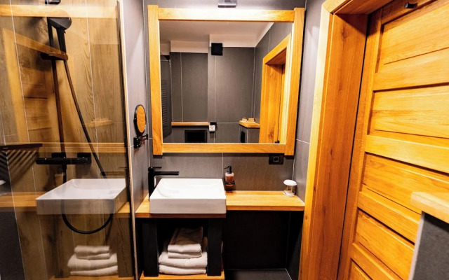 HOW Boutique and Hotel