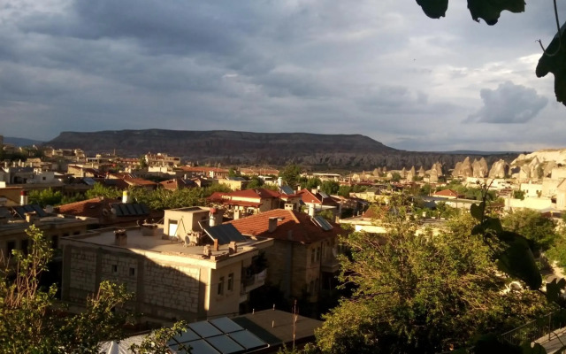Avlu Cave House