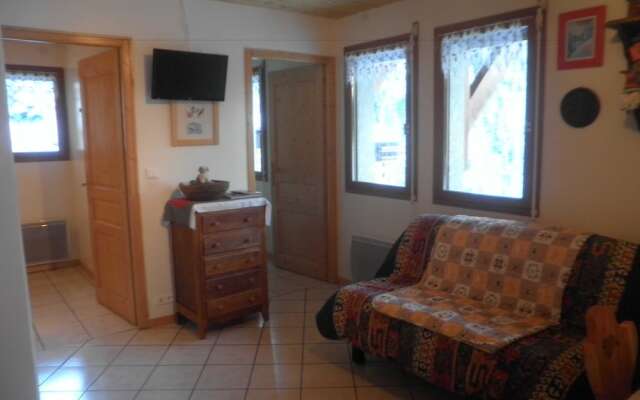 Lou Services Apartment CH196  LSI 001