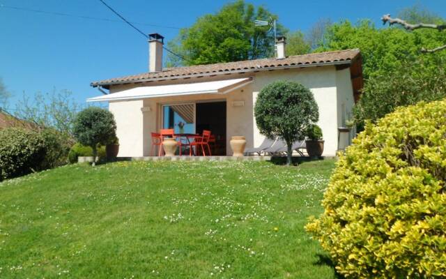 House With 2 Bedrooms in Monlaur-bernet, With Furnished Terrace
