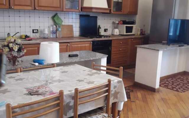 Modern and Cosy Apartment in Genoa, Italy