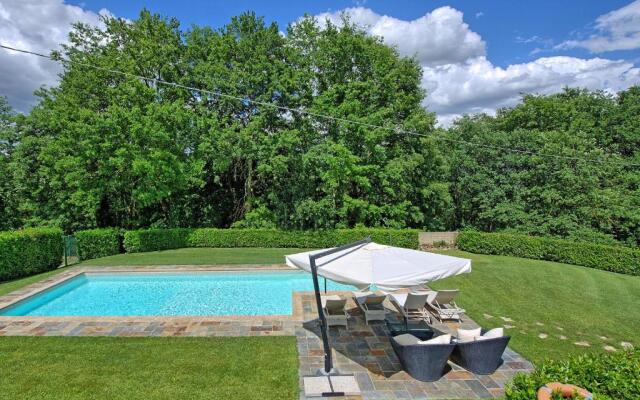 Villa Sabrina by PosarelliVillas