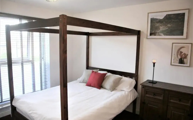 NEW Vibrant 3BD House in Coventry West Midlands