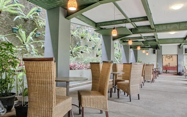 OYO 196 Horizone Residence