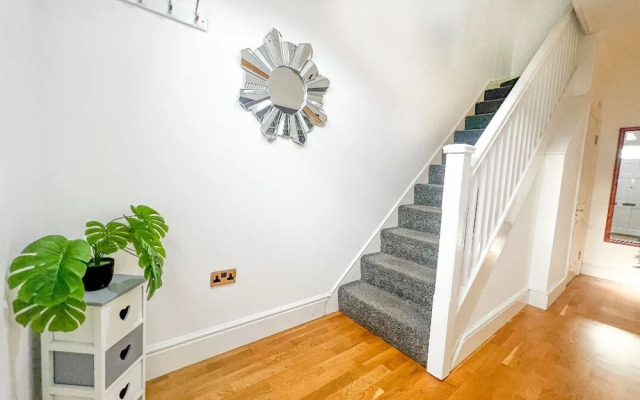 Redbourne Terrace Holiday Home