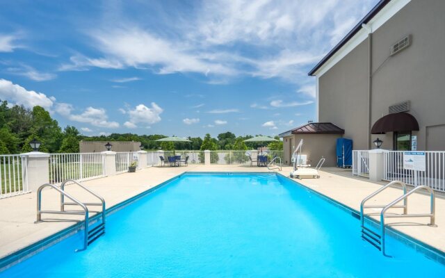 Holiday Inn Express Ft Payne by IHG