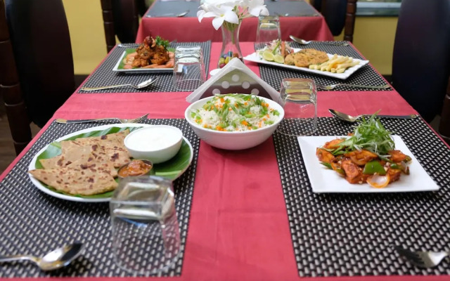 Hotel Gopika International