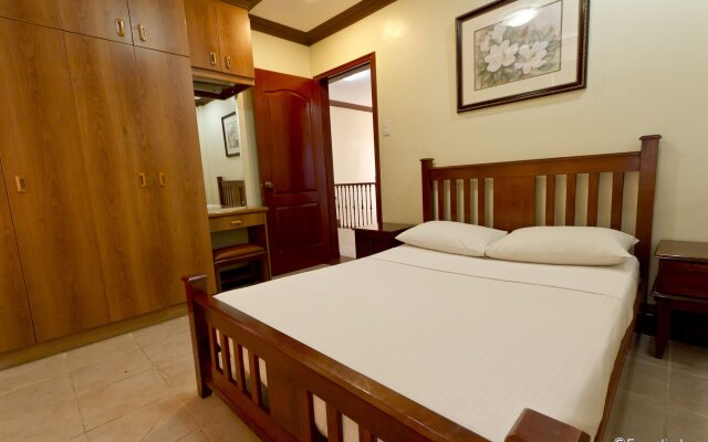 Crown Regency Suites & Residences - Mactan