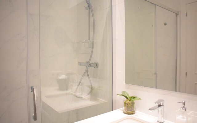 Palau in Barcelona with 2 bedrooms and 2 bathrooms