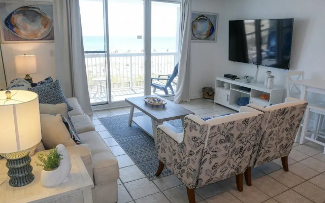 Pelican Beach 0210 1 Bedroom Home