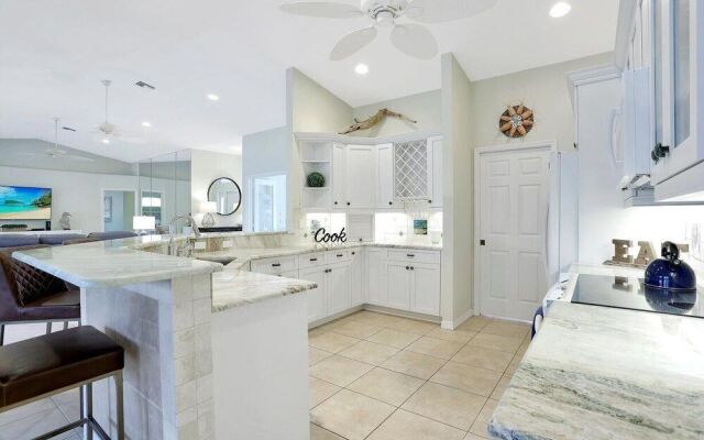 Shalimar Waterfront Pool Home