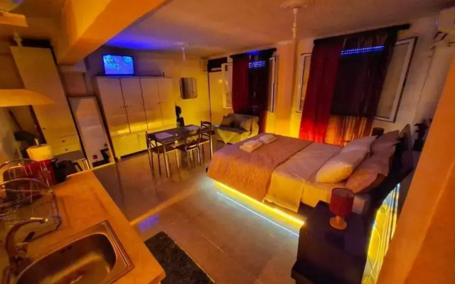 Acropolis Echoes Apartment