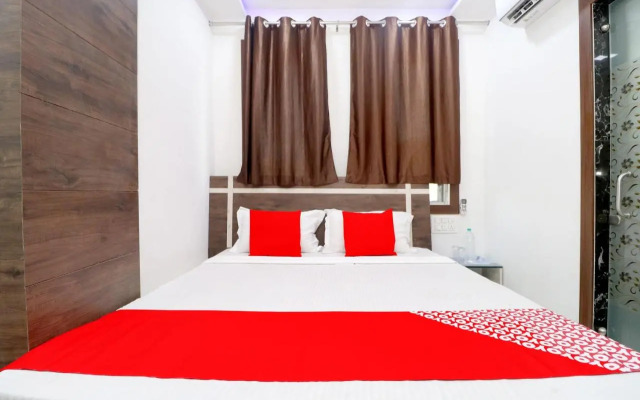 OYO 40722 Hotel Galaxy