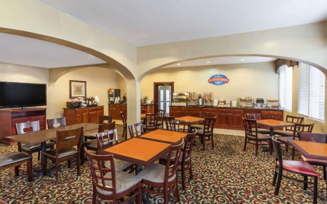 Holiday Inn Express Anaheim West by IHG