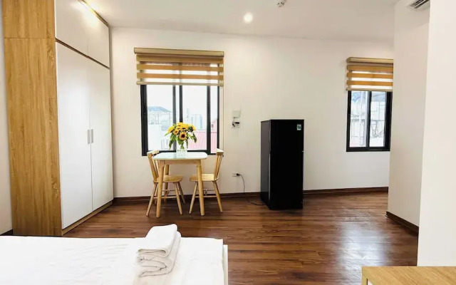 Era Apartment Thinh Hao