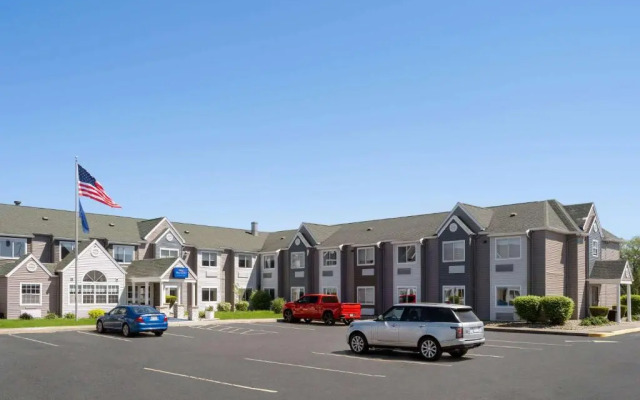 Days Inn & Suites by Wyndham Boardman