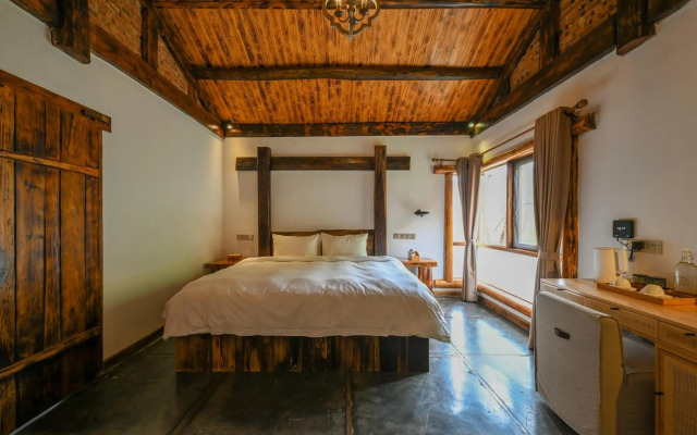 No.5 Valley Lodge