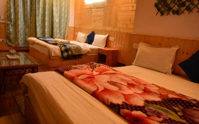 Spot On 37336 Hotel Neelgiri