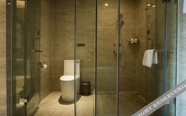 Vienna International Hotel (Tengchong Yanhu Park Branch)