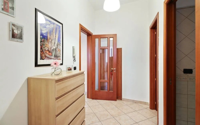 Central Balcony Apartment