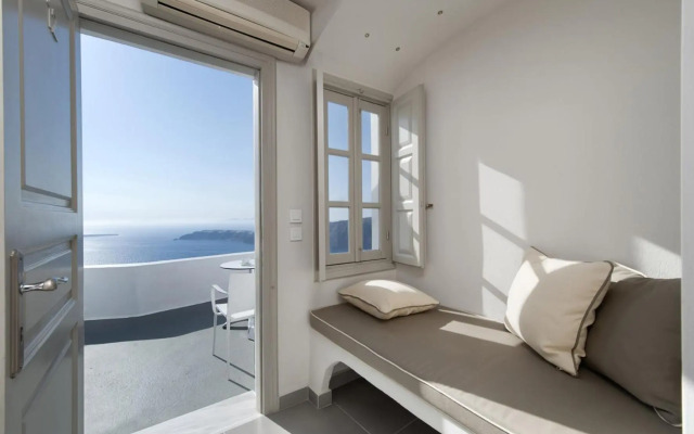 Regina Mare Adults Only