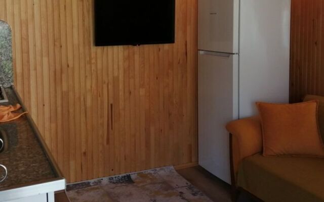 Boncuk Hemşire Apartları Adrasan