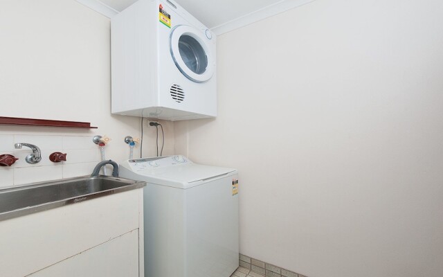 Misthaven, Unit 1/12 Mistral Close