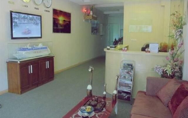 Cherry Hotel