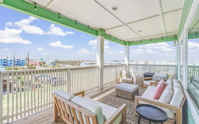 Ocean Views Optional Golf Cart Sleeps 14
