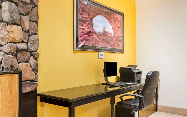 Rodeway Inn & Suites Blanding