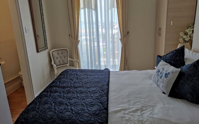 Cleve Court Hotel