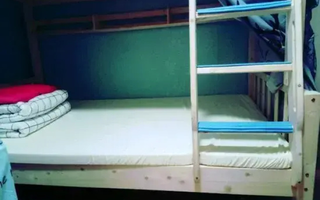 Wandering Earth Youth Apartment