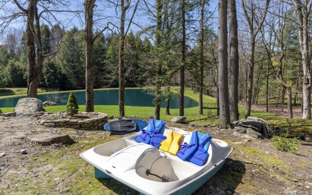 Catskill Getaway on 6 Acres With Swimming Pond!