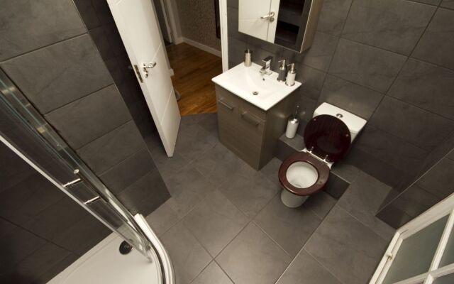 Dame Street Luxury Apartment