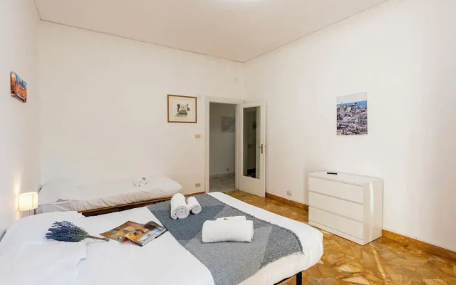 House Rondinella Genova City Center