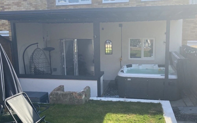 Beautiful 4-bed House