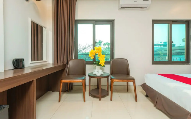 OYO 1011 Orchids 4 Hotel