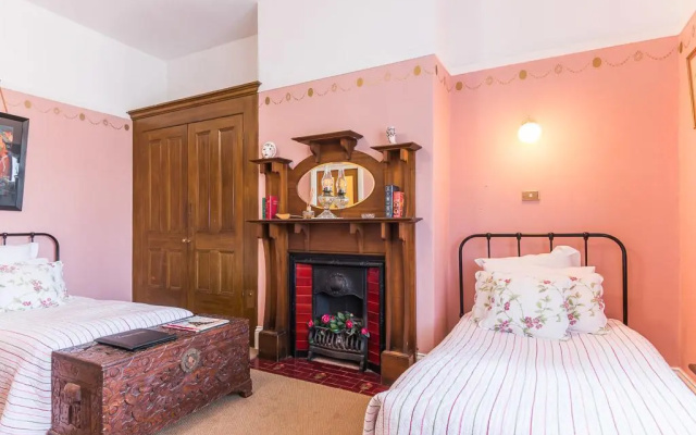 Ashton Gate Guest House