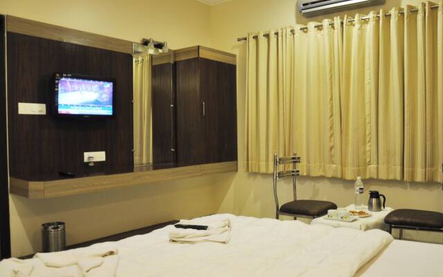 SPOT ON 10418 Hotel Sai Pancham