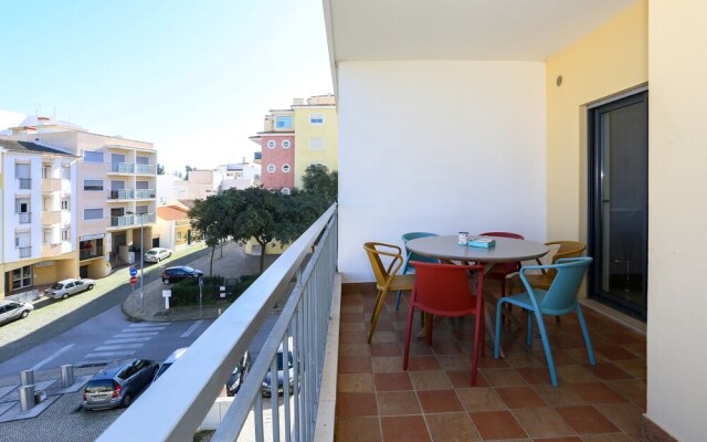 3-bedroom Apt, Sleeps 6, Pool, Gym & Jacuzzi