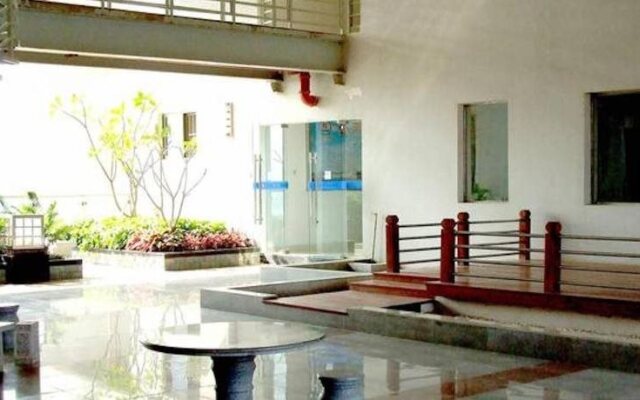 Jing Chen Apartment